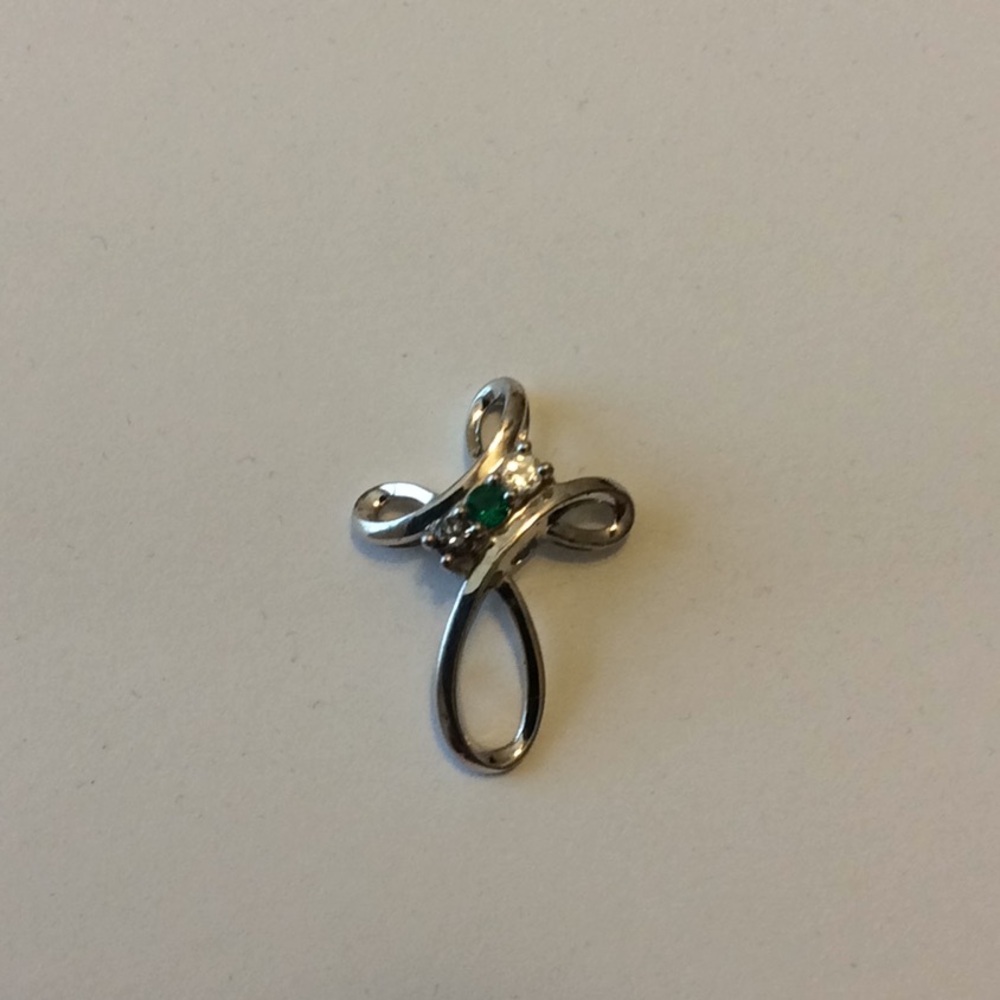 Silver Cross Pendant - Picture 7 of 7